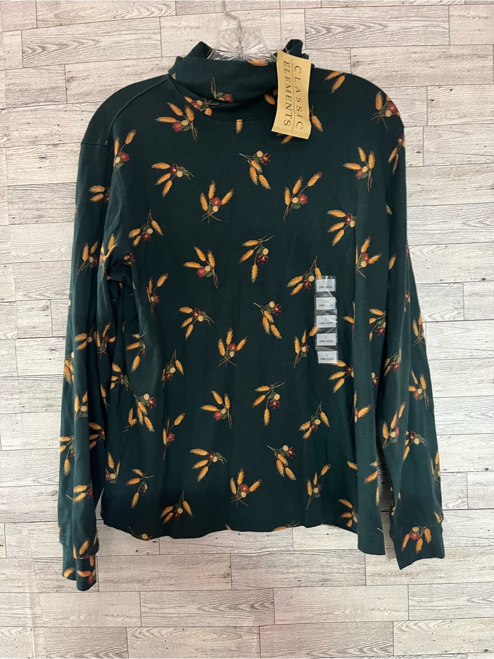 NWT Classic elements turtleneck size L